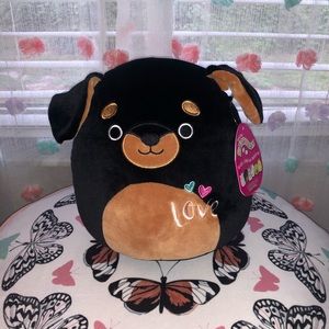 8” valentines mateo squishmallow